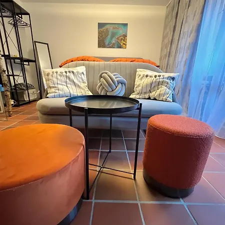 Apartment Theresia *